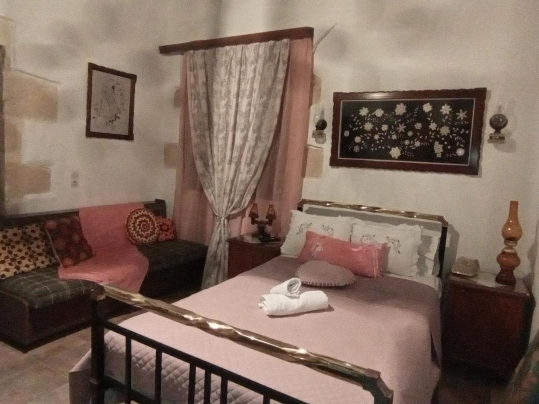 Traditional House Maria Azoyirás Kültér fotó