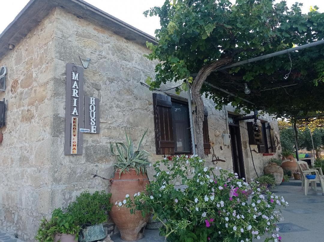 Traditional House Maria Azoyirás Kültér fotó